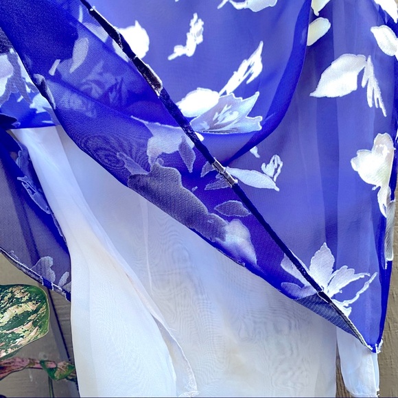 VERA WANG Lined sleeveless top, flowy floral,Women’s Medium, excellent condition - Picture 3 of 10